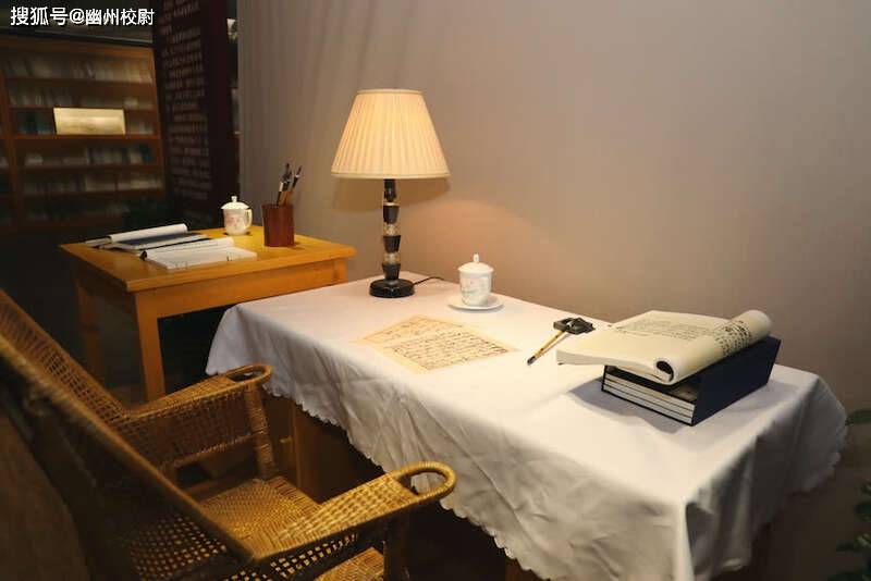 原創(chuàng)老頭要水泥要到中南海，毛主席吩咐：快把他請進來