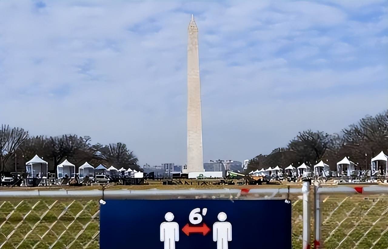 原創(chuàng)美國22州進入緊急狀態(tài)！居民涌入超市搶空貨架，中國領(lǐng)館緊急提醒