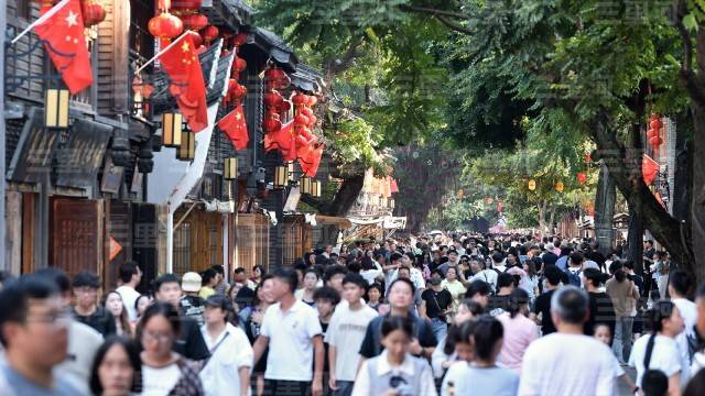 農(nóng)村居民撐起萬億旅游消費