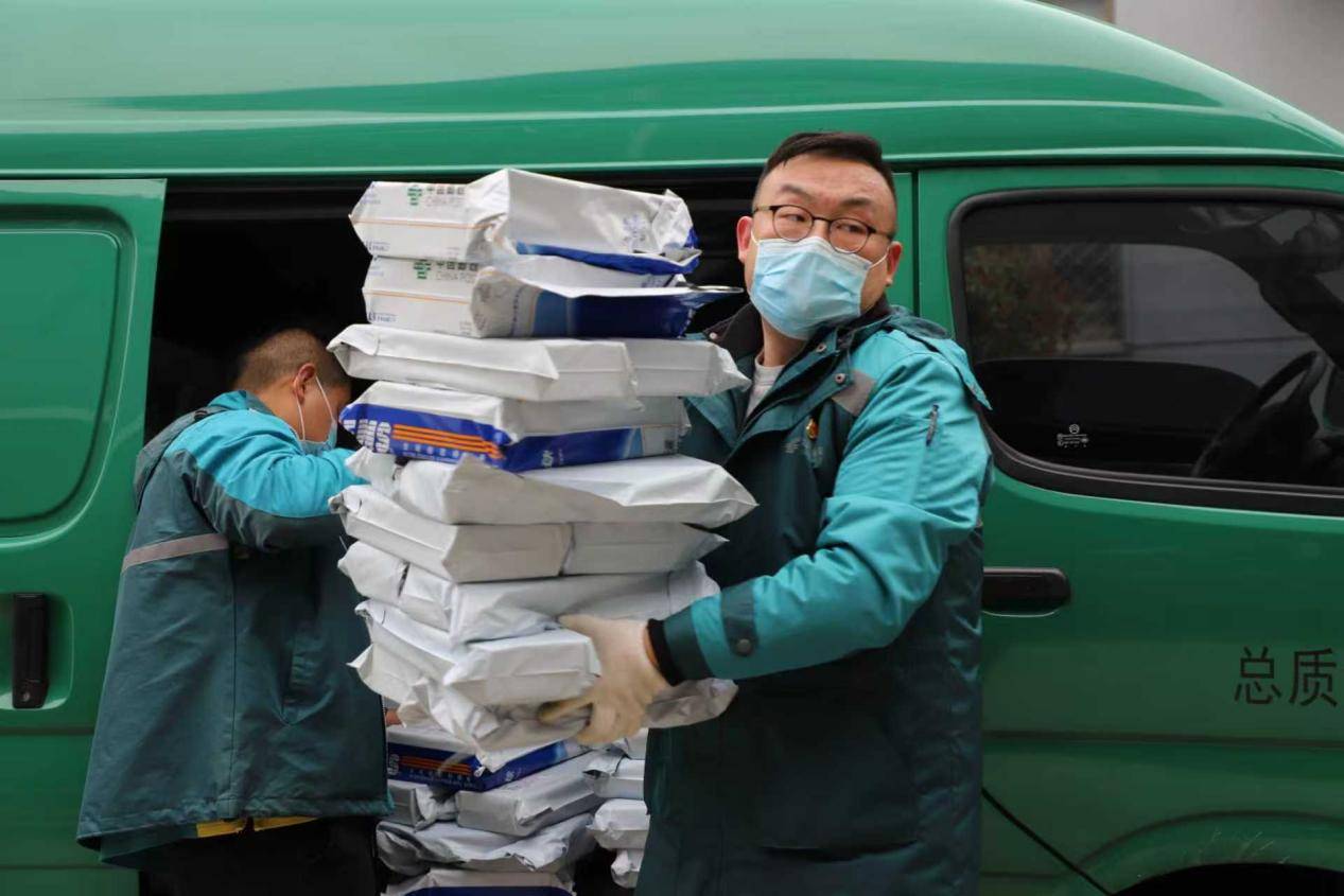 代表委員請(qǐng)回答｜打通農(nóng)村物流體系，讓快遞更好穿梭村道上門服務(wù)