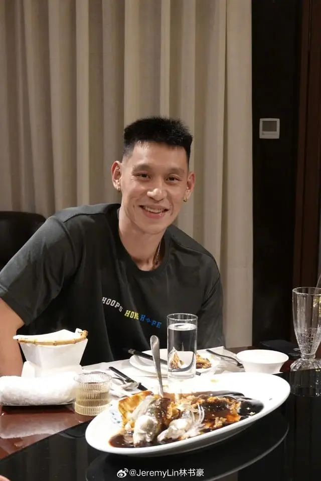 知名球星曬杭州美食：我先吃為敬！