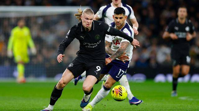 0-2到2-2 英超BIG6內(nèi)戰(zhàn)太戲劇：爭(zhēng)議進(jìn)球+神龍擺尾 8.8億豪門(mén)9輪1勝