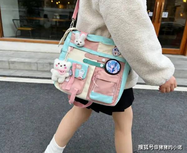 原創(chuàng)告別單調(diào)！PIXBADGE電子吧唧讓日常小物也能“活”起來