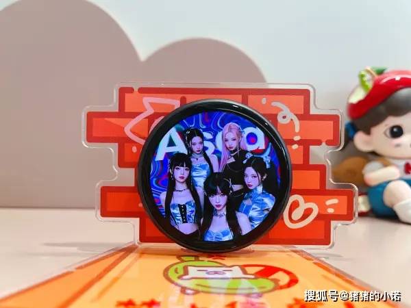 原創(chuàng)告別單調(diào)！PIXBADGE電子吧唧讓日常小物也能“活”起來