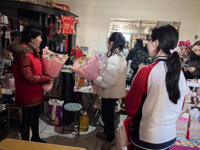 東慧公益攜手尚德公益走進(jìn)新橋路中學(xué)開(kāi)展需求調(diào)研與新春慰問(wèn)