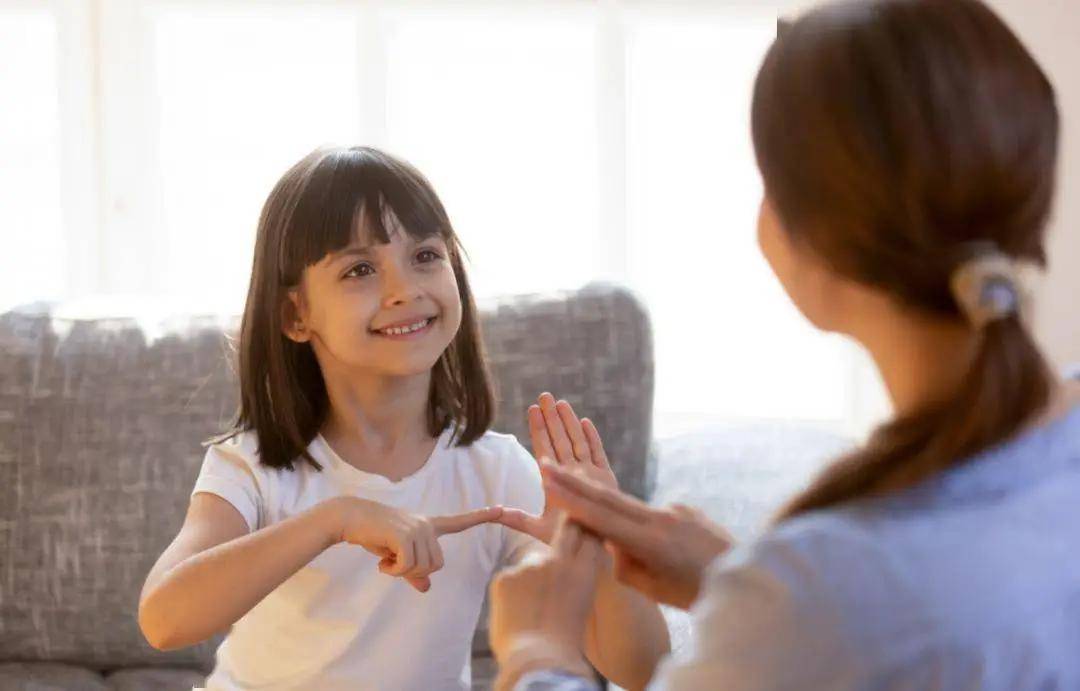 原創(chuàng)教育孩子的真相：你講話時(shí)的樣子，比說(shuō)什么更重要