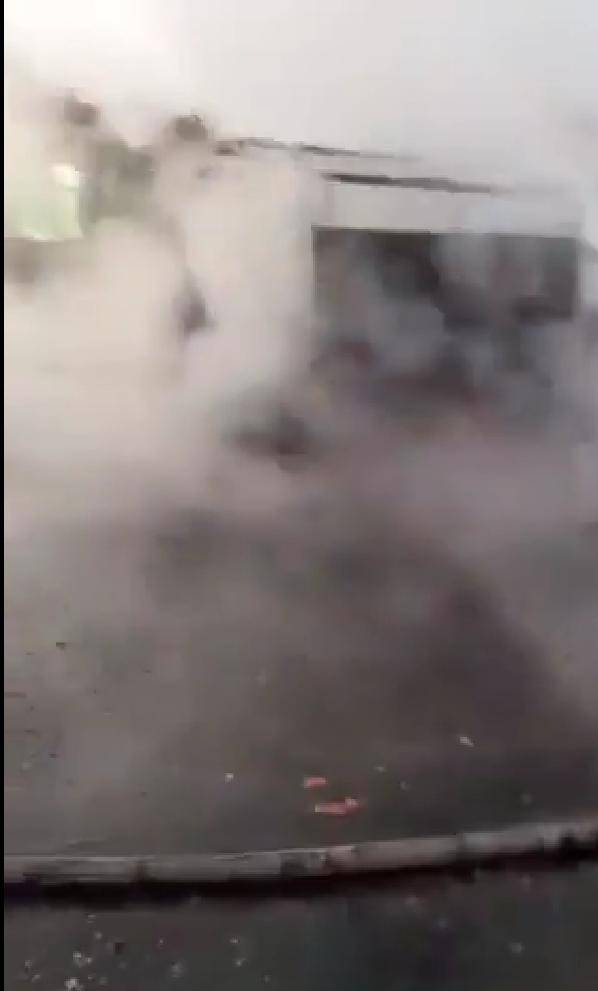 血拼一夜！千名叛軍死亡沖鋒，巴鐵翼龍大開殺戒：美械武器全被炸