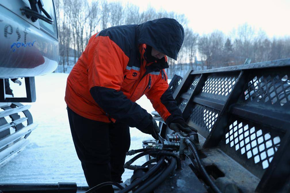 一片雪、一度坡：匠心“雕刻”冰雪夢
