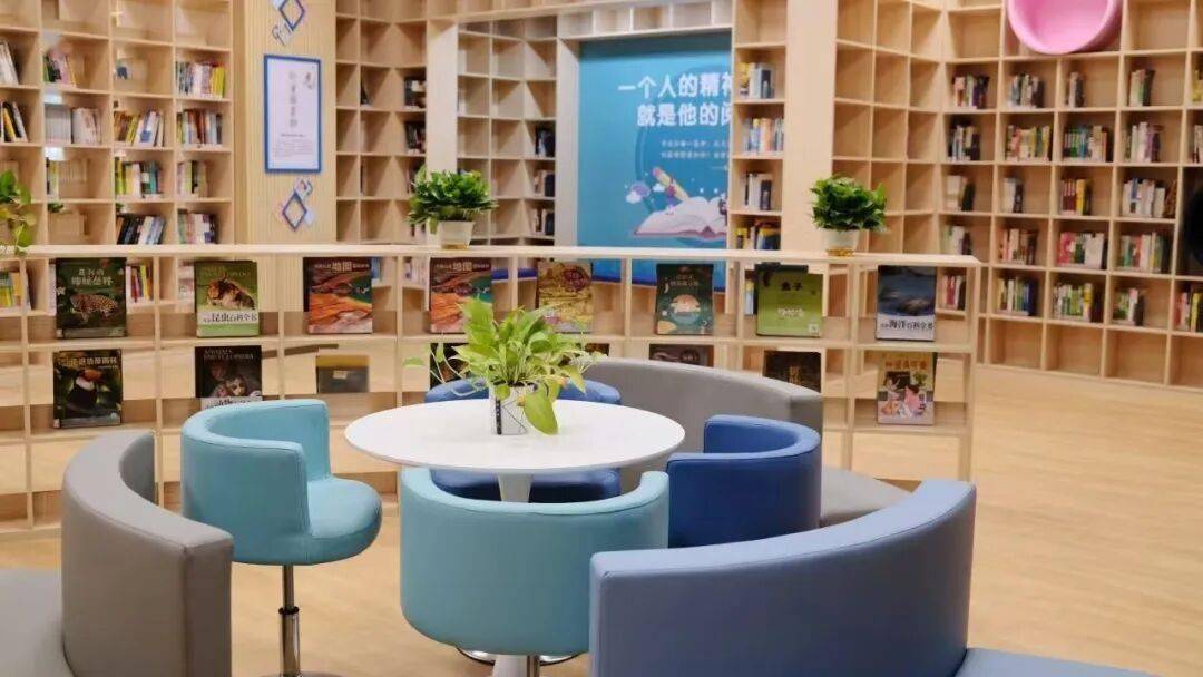 福建廈門：把學(xué)校建在圖書館——記福建省廈門市新教育學(xué)?！鞍褜W(xué)校建在圖書館”閱讀生態(tài)建設(shè)