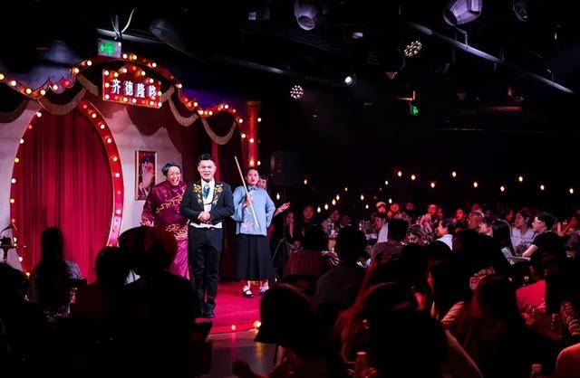 演藝新空間 | 開(kāi)心麻花·花花世界：解鎖戲劇生活新體驗(yàn)