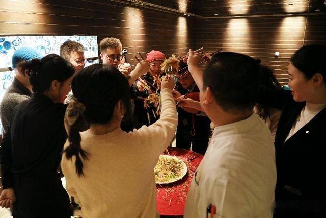 雙廚聯(lián)袂·味覺無界 以隱味序曲揭曉美食華章