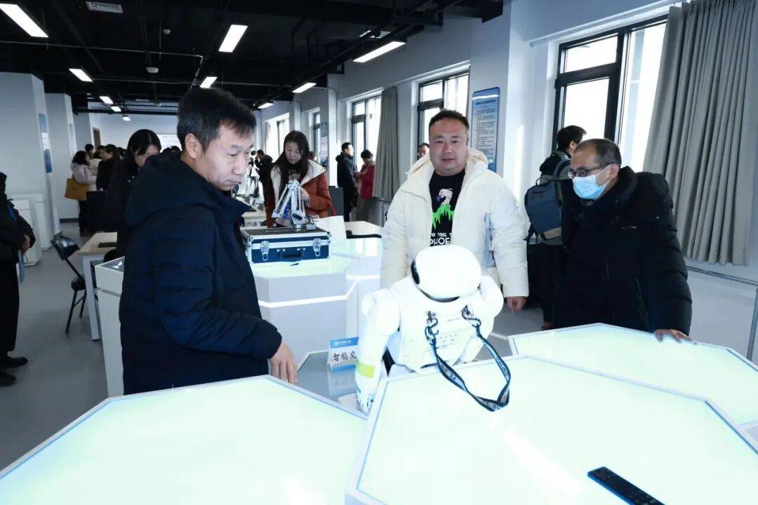 關(guān)鍵時(shí)刻！海淀教育聚焦“關(guān)鍵少數(shù)”