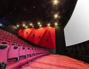 7部影片定檔春節(jié)期間 影視院線概念逆勢(shì)大漲，橫店影視6天5板