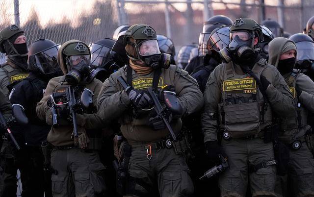 溫和措辭與強(qiáng)硬現(xiàn)實(shí)：明尼阿波利斯的移民執(zhí)法張力