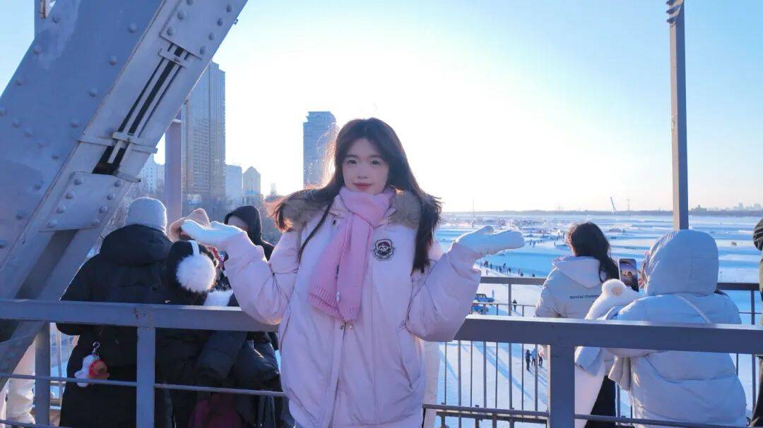 坐上哈爾濱的出租車(chē)，像報(bào)了個(gè)旅游團(tuán)｜網(wǎng)友：和東北人互動(dòng)也是有趣的旅游項(xiàng)目