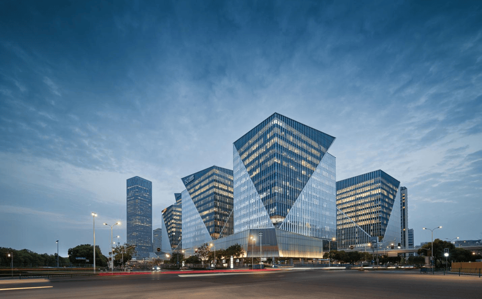 辦公租賃逆勢增長72％，陸家嘴集團“深耕內(nèi)功”的一年