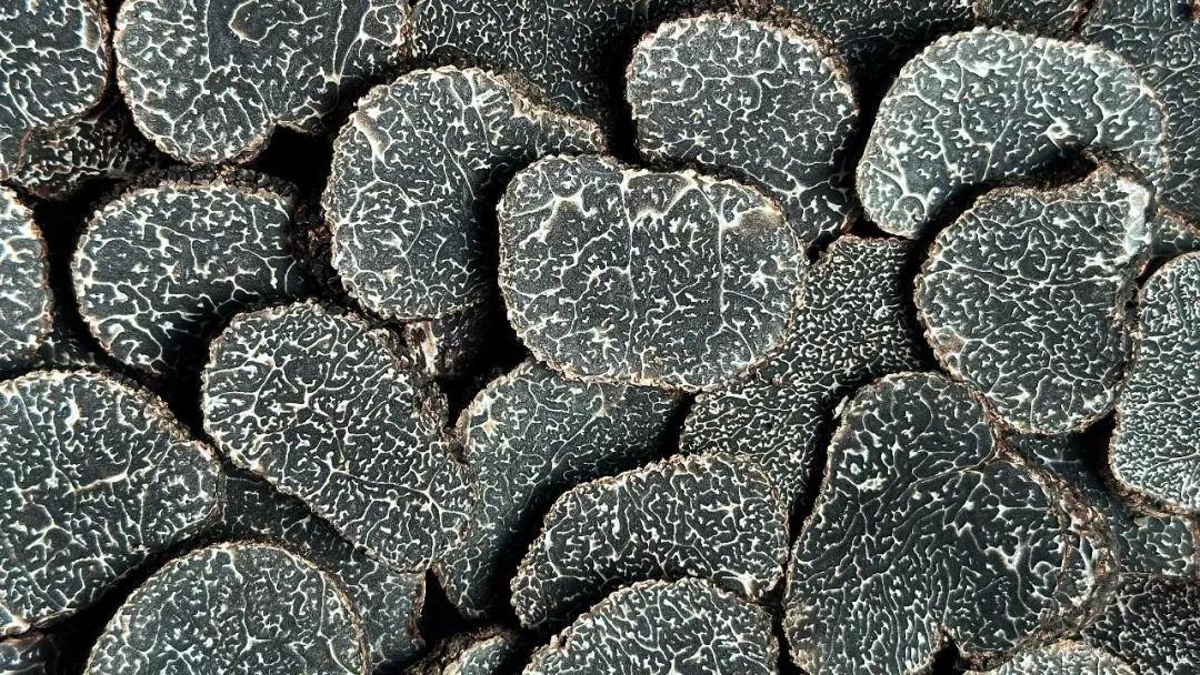 快放假了，美食公司都買些什么好吃年貨回家？