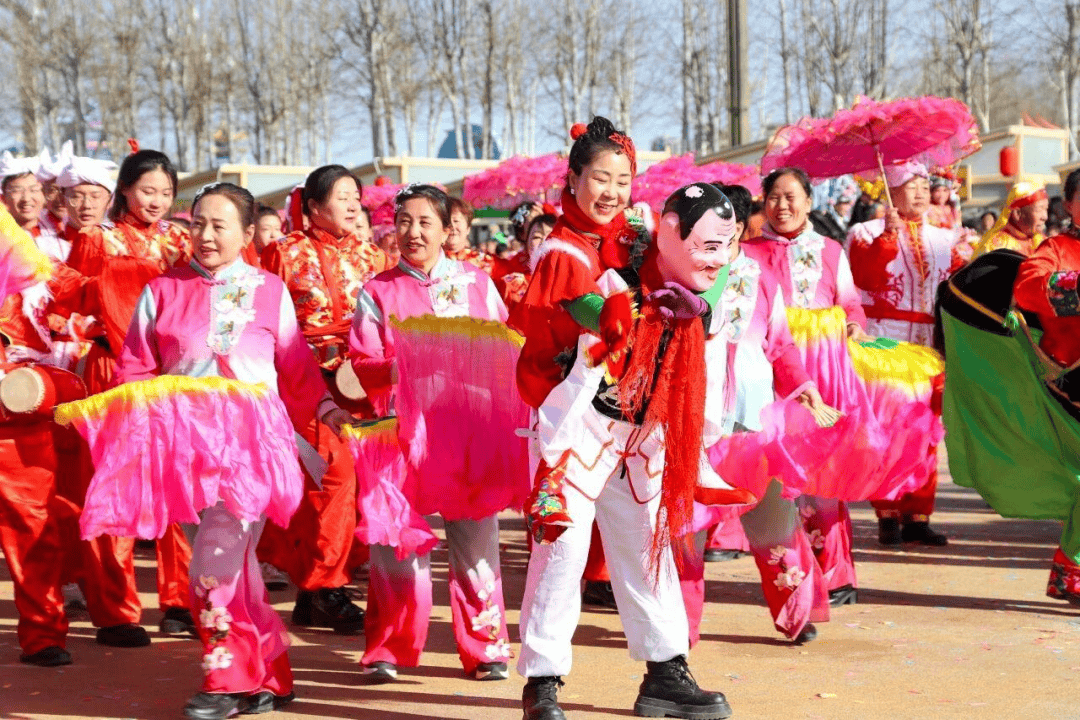 水洞溝景區(qū)啟幕邊塞新春宴 初一至初七民俗非遺美食輪番上演
