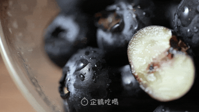 快放假了，美食公司都買些什么好吃年貨回家？