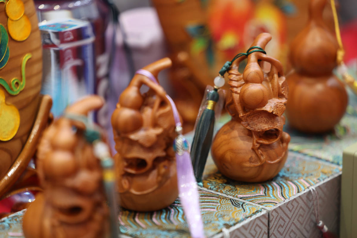 齊魯農(nóng)超新春年貨會周末火爆：美食非遺全都有，快來逛