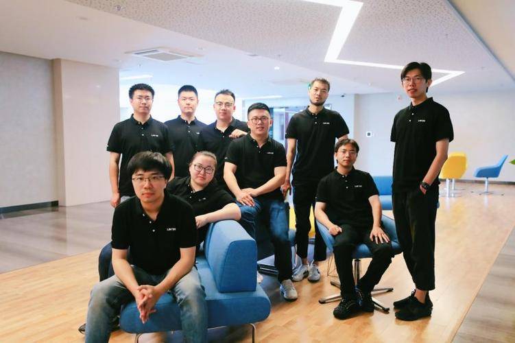 原創(chuàng)那些移民美國的中國精英，為啥突然人間蒸發(fā)？真相扎心不敢看