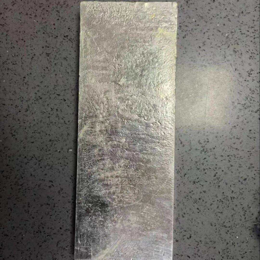 小心！你的快遞可能“藏金夾銀”！湖北男子拆快遞，椅子里竟“長(zhǎng)”出40萬(wàn)銀板