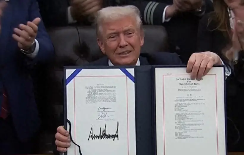 原創(chuàng)難怪特朗普要棄臺(tái)，美國絕密報(bào)告曝光，中國電子戰(zhàn)已經(jīng)壓制美軍