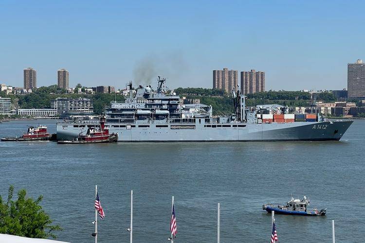 原創(chuàng)難怪特朗普要棄臺(tái)，美國絕密報(bào)告曝光，中國電子戰(zhàn)已經(jīng)壓制美軍