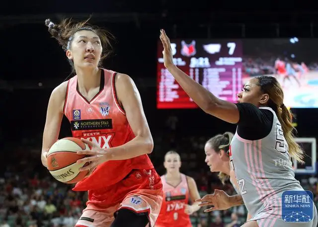 澳大利亞女籃聯(lián)賽：珀斯山貓勝悉尼大學(xué)火焰隊