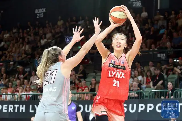 澳大利亞女籃聯(lián)賽：珀斯山貓勝悉尼大學(xué)火焰隊