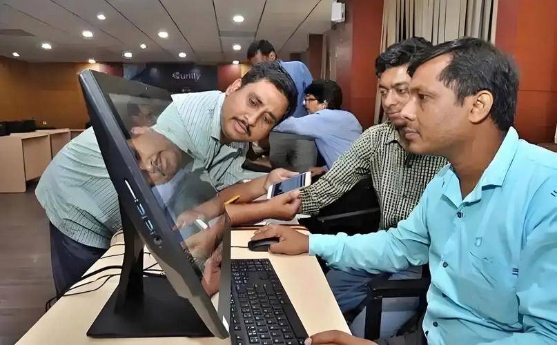 原創(chuàng)那些移民美國的中國精英，為啥突然人間蒸發(fā)？真相扎心不敢看