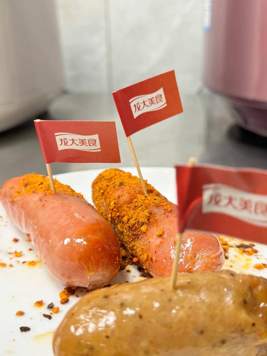 錢沒賺到，賬先亂套！龍大美食的“窟窿”有點大