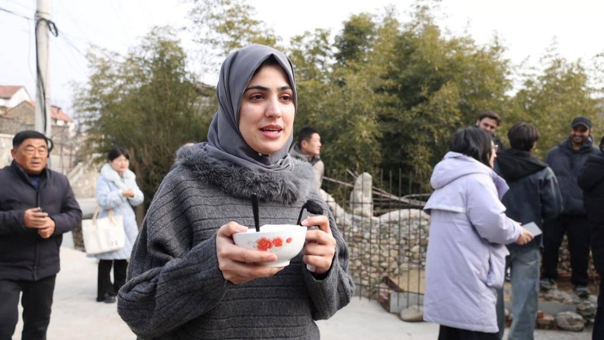 泰安市岱岳區(qū)：外籍留學(xué)生在非遺里感受中國(guó)“小年味兒”