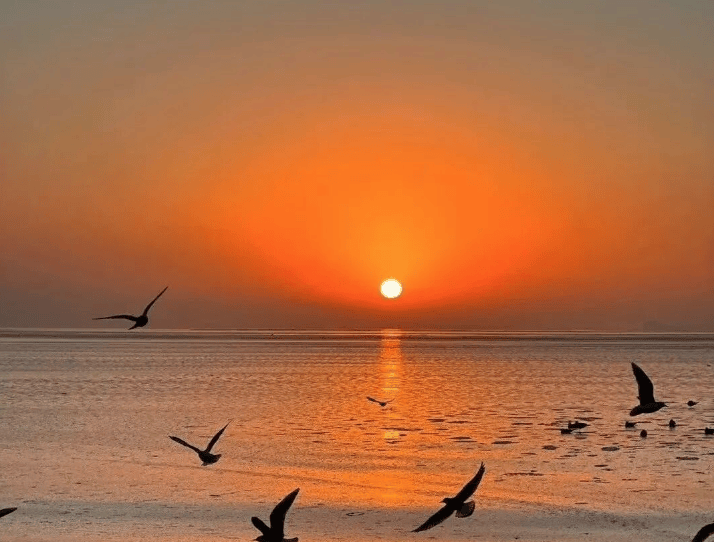 年過三十，有時間一定要多去旅游。