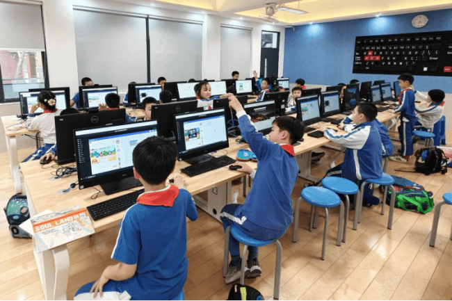 鏈接編程教育與機(jī)器人產(chǎn)業(yè)，編程貓開創(chuàng)跨界融合賦能科技教育新范式