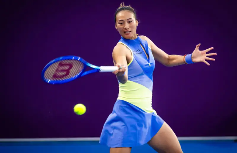 手機(jī)報(bào)·早報(bào)丨春節(jié)爆單！機(jī)器人租賃火了；河南多家景區(qū)官宣春節(jié)優(yōu)惠政策