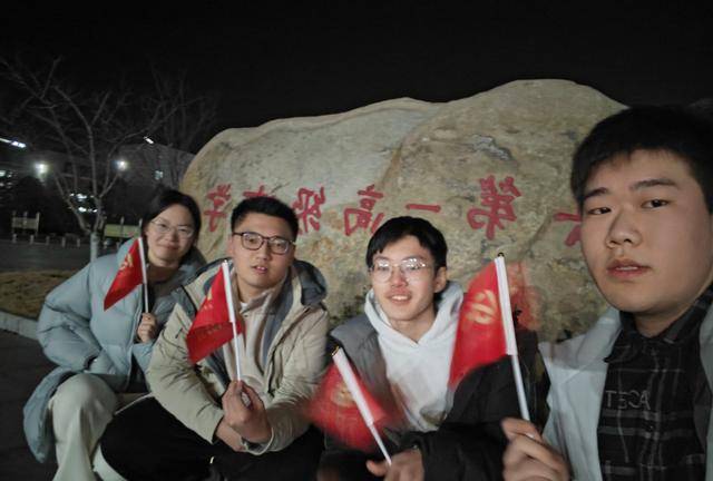 我為我的大學(xué)代言丨西安交通大學(xué)學(xué)子回高中母校分享大學(xué)生活