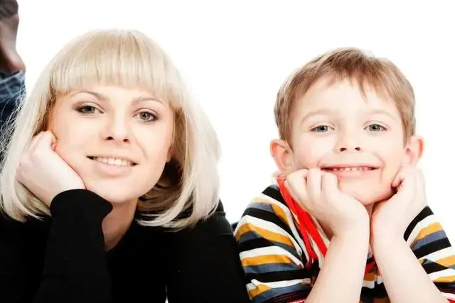 原創(chuàng)好的教育，父母會一邊示弱，一邊提供情緒價值