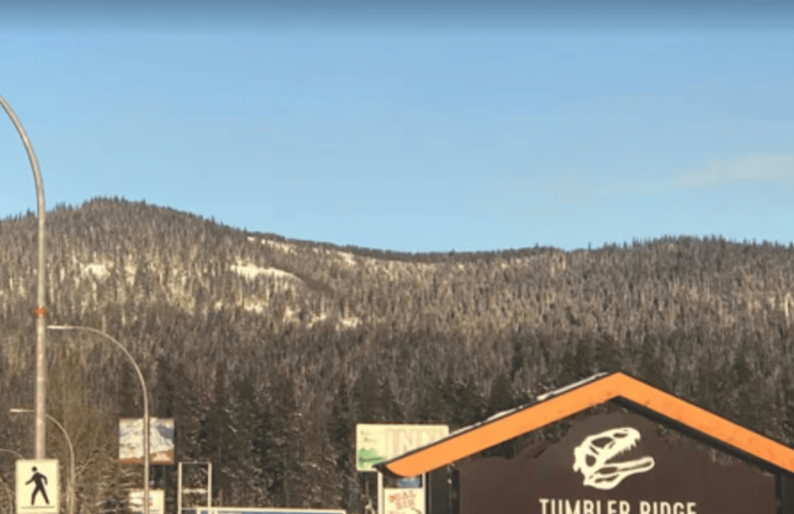 原創(chuàng)一所中學10人突然被殺，20多人受傷