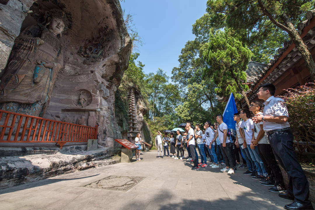 安岳縣文廣旅局局長楊雅茜：立足唐宋石窟，打造成渝中部特色鮮明旅游目的地丨馬年文旅開新局