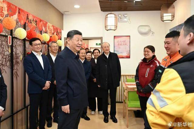 習(xí)近平親切慰問快遞小哥