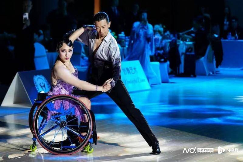 廣州舉辦體育舞蹈藝術(shù)展演， “舞”動全民健身新篇章