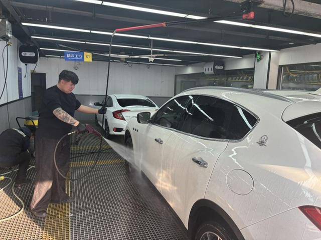 春節(jié)臨近，愛車美容