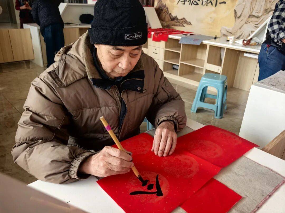 原創(chuàng)懷來老年大學與縣中醫(yī)醫(yī)院舉辦新春健康文化聯(lián)誼活動