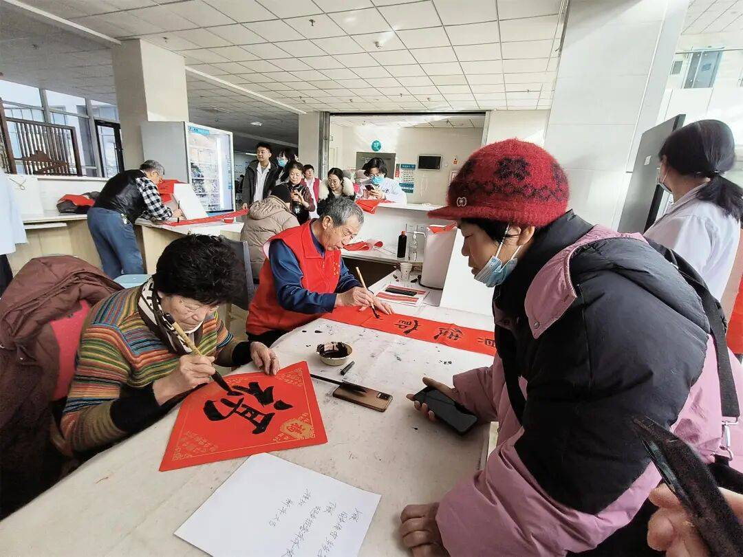 原創(chuàng)懷來老年大學與縣中醫(yī)醫(yī)院舉辦新春健康文化聯(lián)誼活動