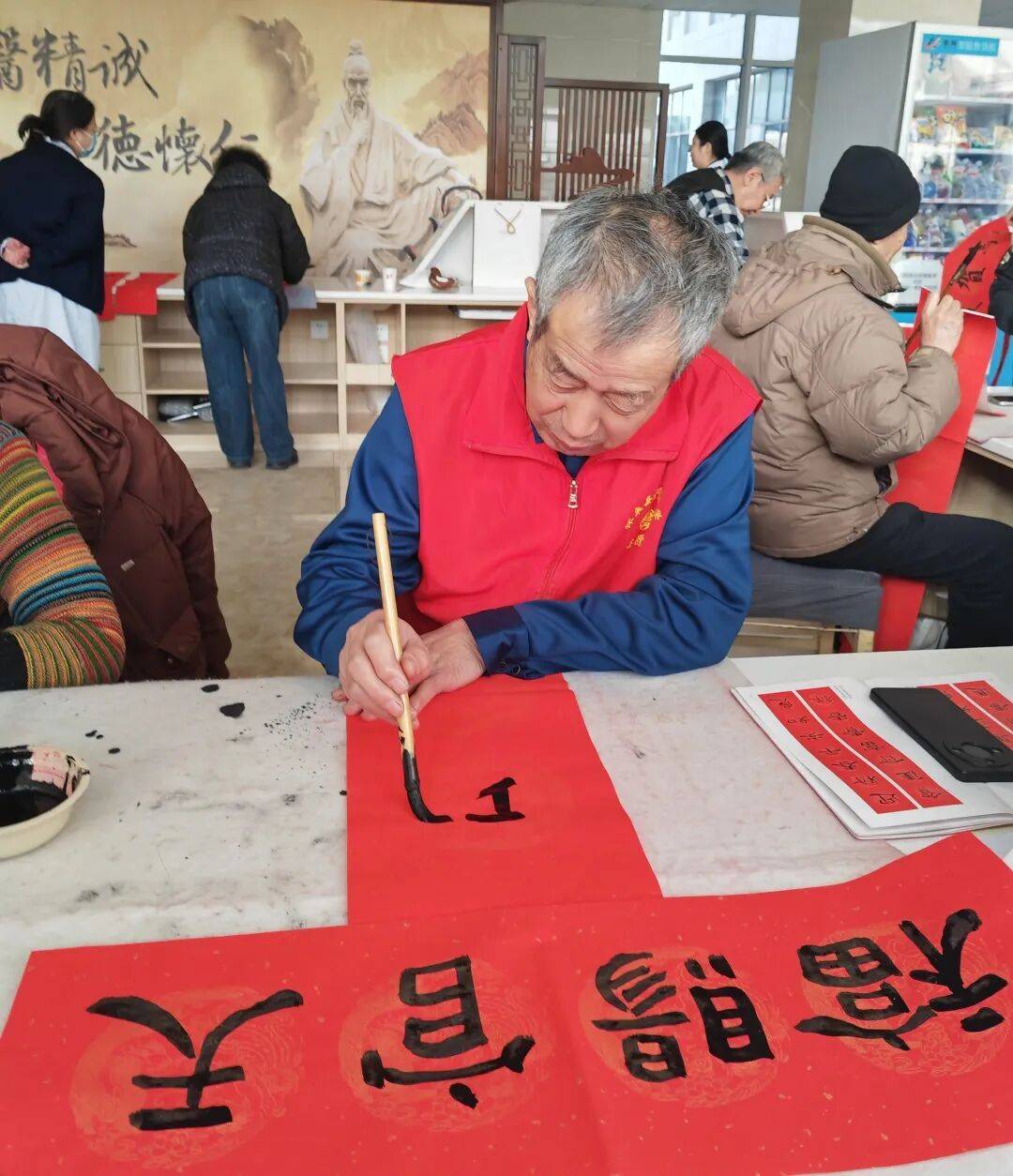 原創(chuàng)懷來老年大學與縣中醫(yī)醫(yī)院舉辦新春健康文化聯(lián)誼活動