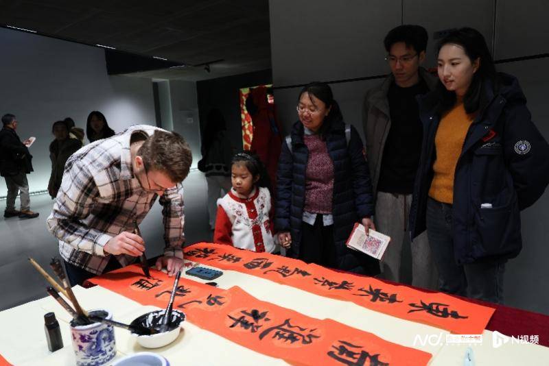 馮驥才博物館新春非遺活動：讓留學(xué)生感受中國年味兒