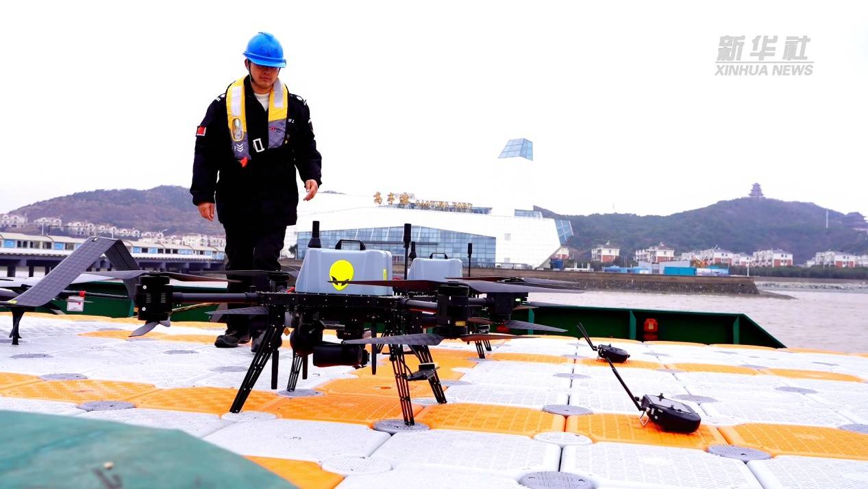 空海一體智能護(hù)纜 科技護(hù)航浙江舟山春節(jié)保供