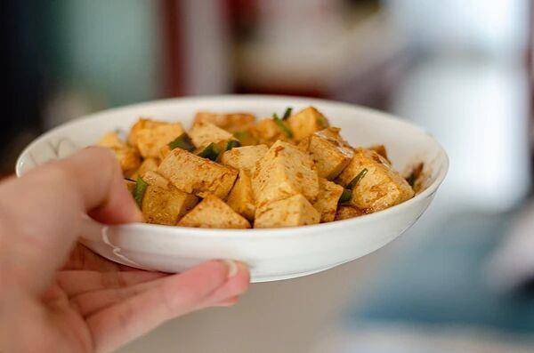 “二十五，磨豆腐” 吃法不當可能傷身 豆腐營養(yǎng)吃法快收藏