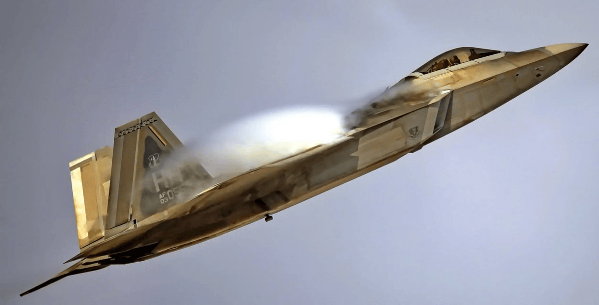 原創(chuàng)殲-20也要擺上貨架了？一旦出口就是降維打擊，首個(gè)買家大概來(lái)自非洲